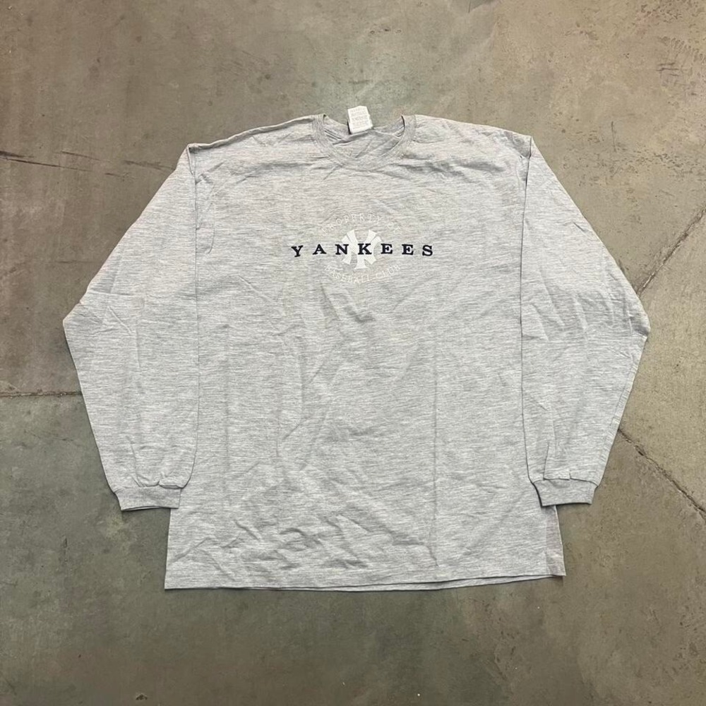 2x Y2K Grey Jerzees Embroidered New York Yankees Long Sleeve Tee‎